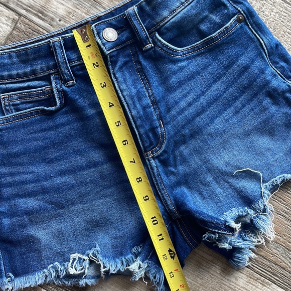 LC, LAUREN CONRAD HIGH RISE CUT OFF SHORTS, 2 - Picture 10 of 12